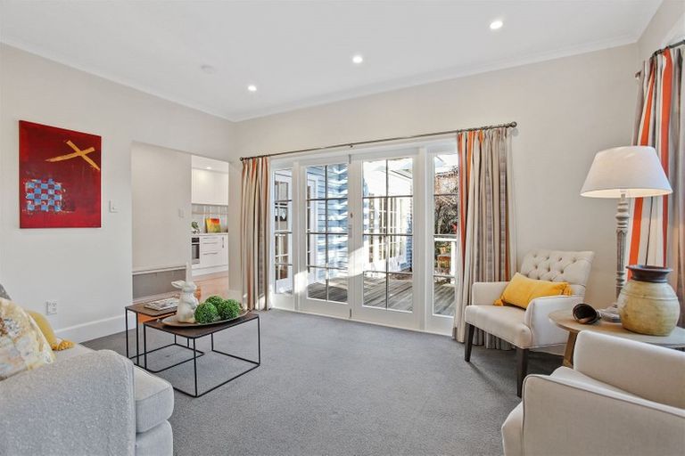 Photo of property in 43 Colombo Street, Cashmere, Christchurch, 8022