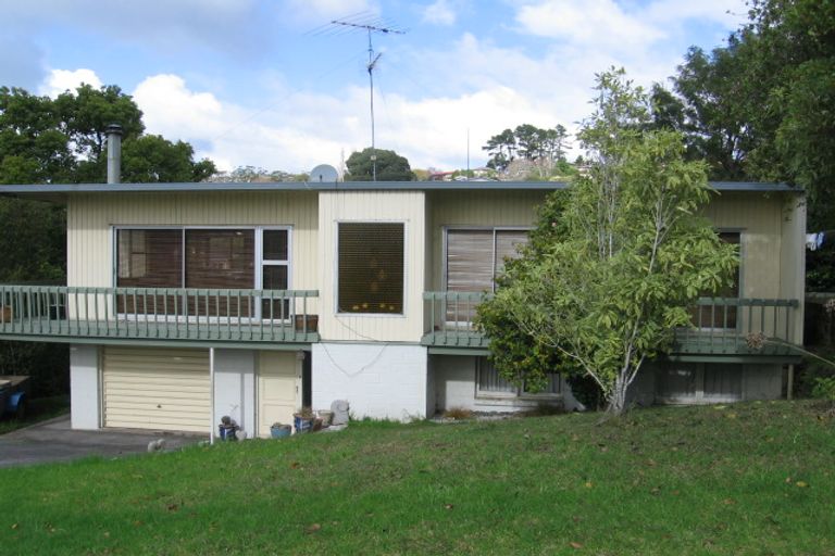 Photo of property in 22 Maxwelton Drive, Mairangi Bay, Auckland, 0630