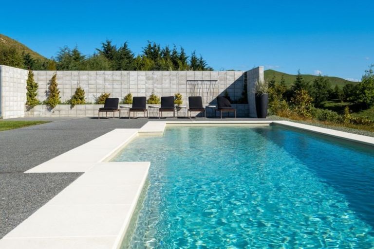 Photo of property in 84 Matarua Rise, Waimarama, Havelock North, 4294