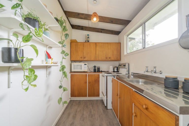 Photo of property in 37a Hardy Place, Cooks Beach, Whitianga, 3591