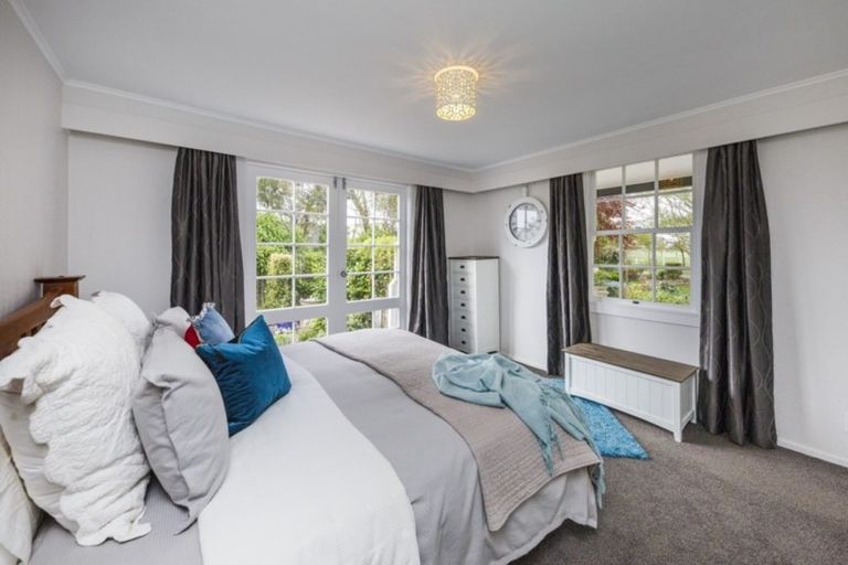 Photo of property in 273 Parewanui Road, Bulls, 4894