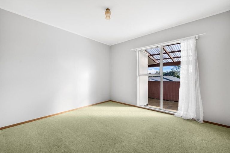 Photo of property in 26 Ewbank Place, Manurewa, Auckland, 2102