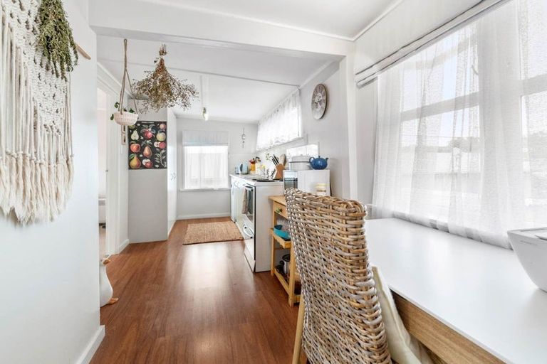 Photo of property in 25 Penton Road, Stanmore Bay, Whangaparaoa, 0932