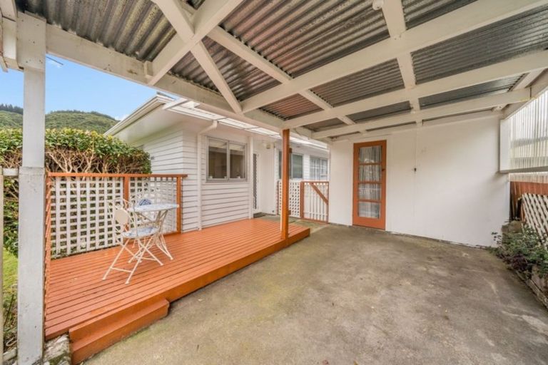 Photo of property in 19a Gemstone Drive, Birchville, Upper Hutt, 5018