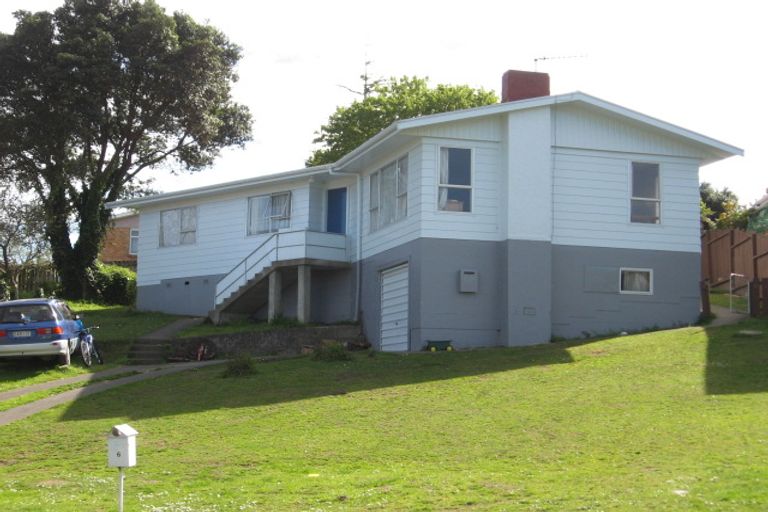 Photo of property in 6 Dunton Drive, Welcome Bay, Tauranga, 3112