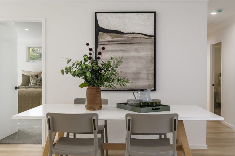 Photo of property in 5 Kasia Close, Massey, Auckland, 0614