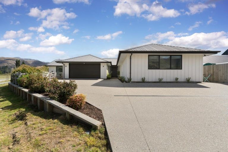 Photo of property in 8 Headley Drive, Lower Shotover, Queenstown, 9304