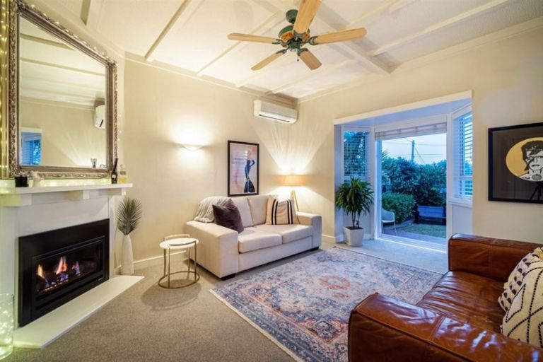 Photo of property in 1/29 Clarence Road, Northcote Point, Auckland, 0627