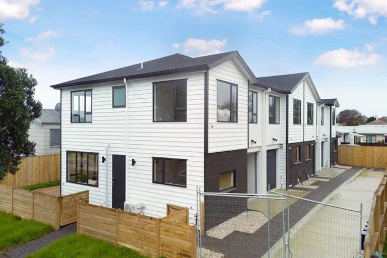 Photo of property in 4b Templeton Place, Clendon Park, Auckland, 2103