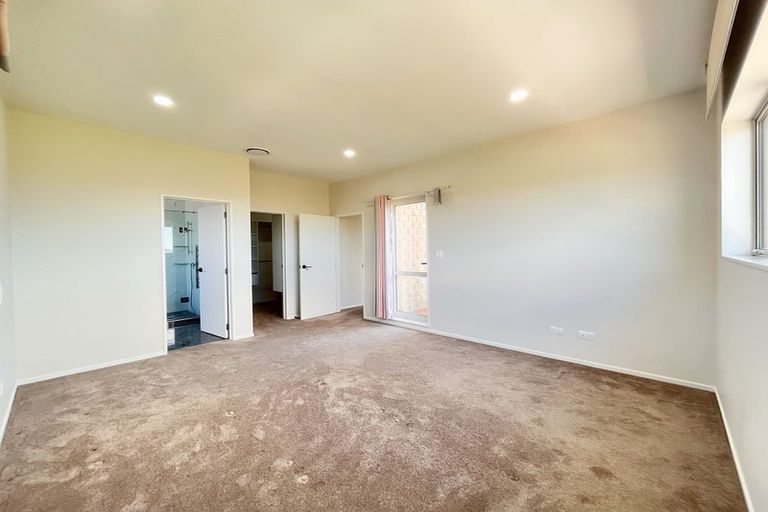 Photo of property in 6 Brickworks Bay Road, Hobsonville, Auckland, 0618