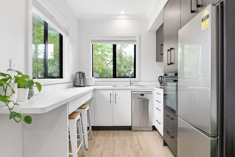 Photo of property in 1/2 Moana Street, Frankton, Hamilton, 3204