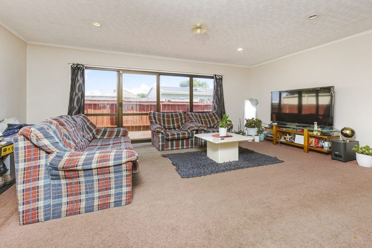 Photo of property in 1/62 Cambridge Terrace, Papatoetoe, Auckland, 2025