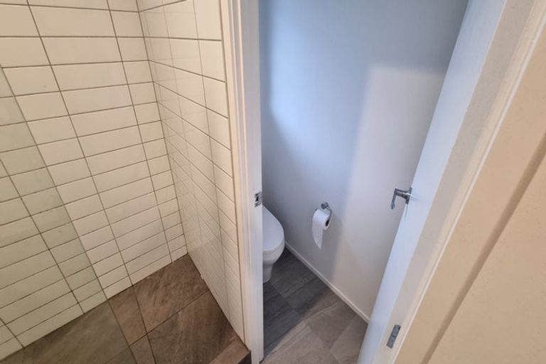 Photo of property in 2/59 Norwood Road, Bayswater, Auckland, 0622