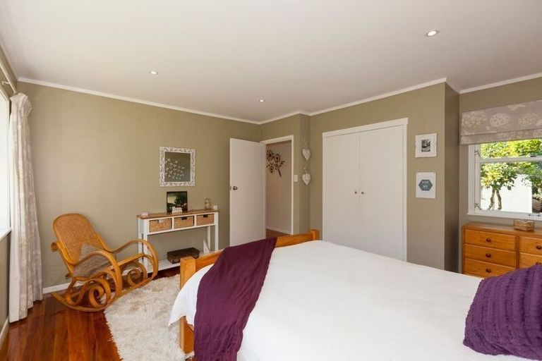 Photo of property in 96 Matatua Road, Raumati Beach, Paraparaumu, 5032