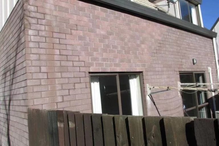 Photo of property in 3/35 Brockworth Place, Riccarton, Christchurch, 8011