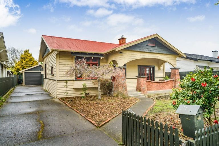 Photo of property in 42 Florence Avenue, Palmerston North, 4414