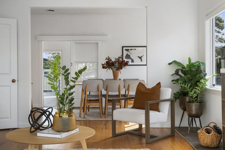 Photo of property in 2/159 Mokoia Road, Birkenhead, Auckland, 0626