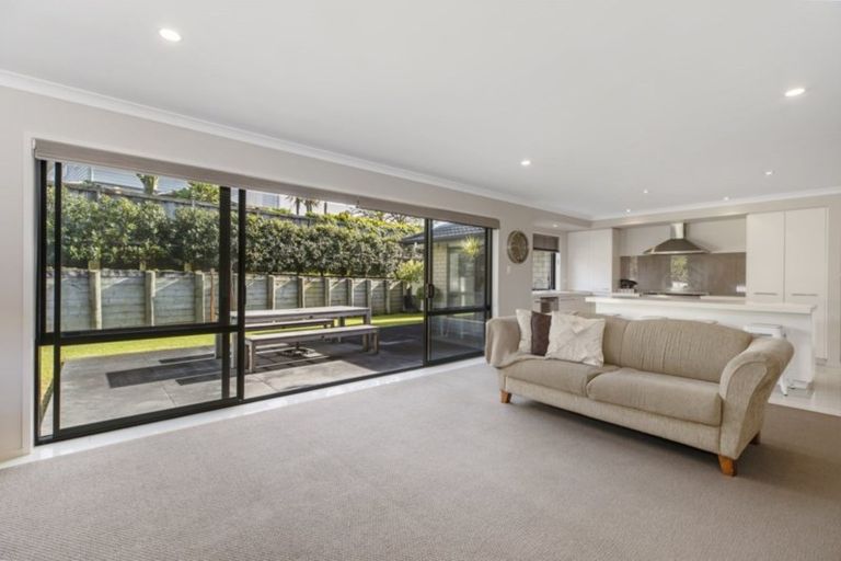 Photo of property in 79 Rathmar Drive, Manurewa, Auckland, 2105