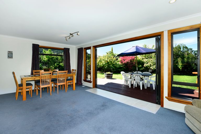 Photo of property in 22 Whiting Drive, Wakefield, 7025