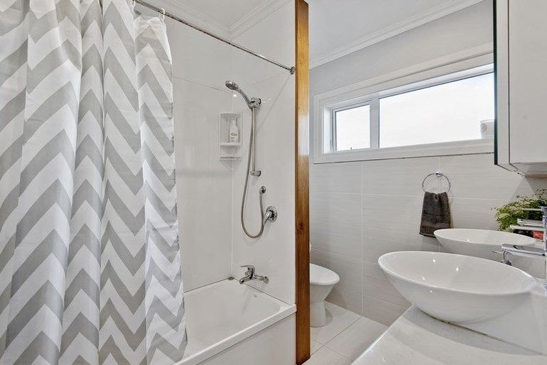 Photo of property in 68 Amyes Road, Hornby, Christchurch, 8042