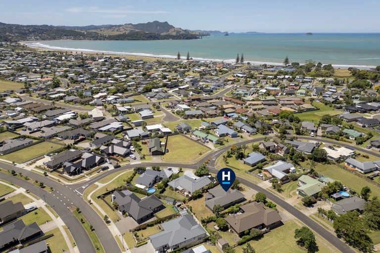 Photo of property in 9 Jacaranda Drive, Whitianga, 3510