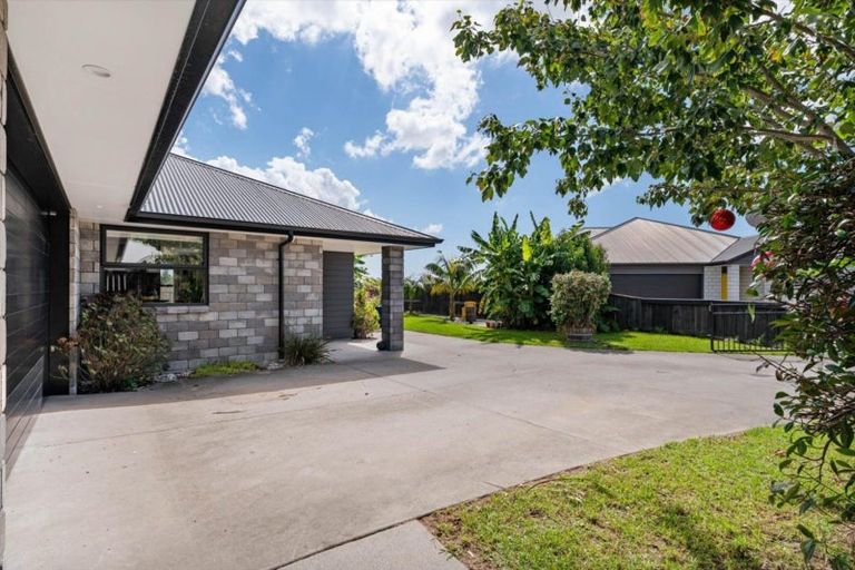 Photo of property in 12d No 2 Road, Te Puke, 3119