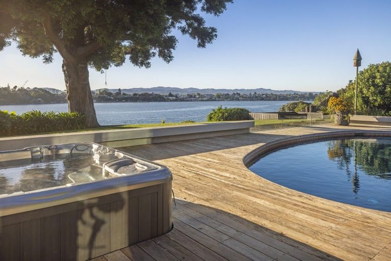 Photo of property in 92 Myres Street, Otumoetai, Tauranga, 3110