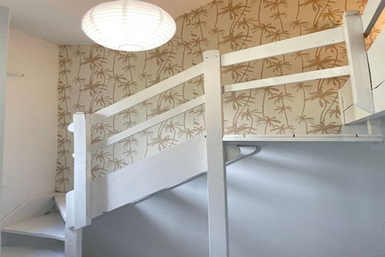 Photo of property in 9 Mortimer Terrace, Aro Valley, Wellington, 6021