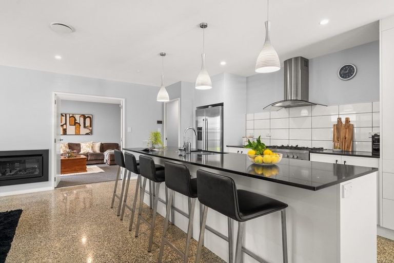 Photo of property in 27 Peter Burke Way, Pyes Pa, Tauranga, 3112