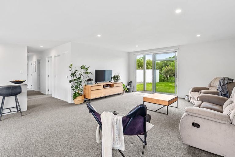 Photo of property in 45 Laly Haddon Place, Matakana, Warkworth, 0985