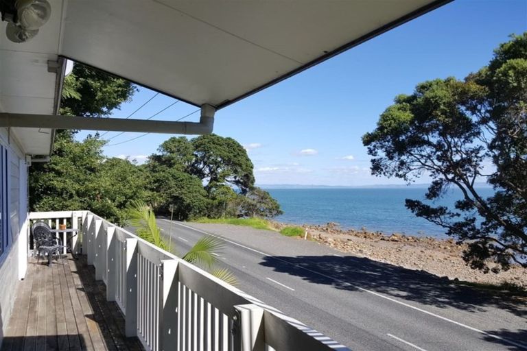 Photo of property in 394 Thames Coast Road, Thornton Bay, Thames, 3575