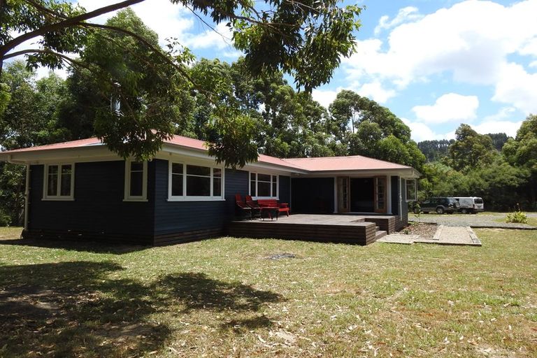 Photo of property in 11 Mick Dillon Road, Tahekeroa, Kaukapakapa, 0873