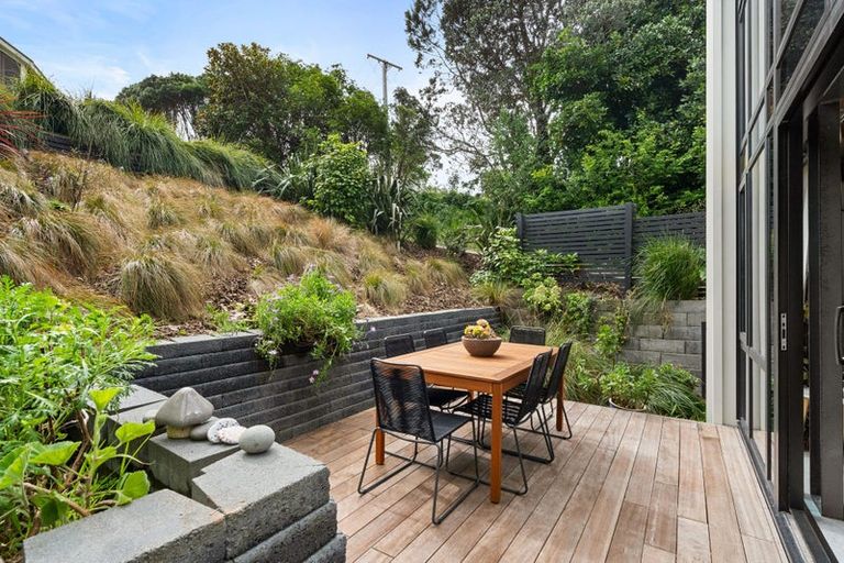 Photo of property in 69 Wellington Road, Paekakariki, 5034