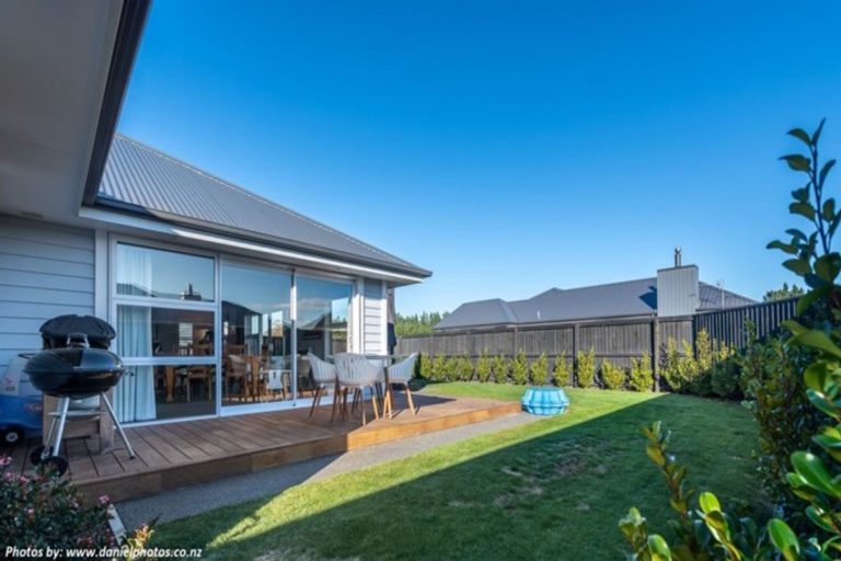 Photo of property in 19 Kingsdowne Drive, West Melton, 7618