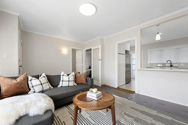Photo of property in 1/56a Taharoto Road, Takapuna, Auckland, 0622