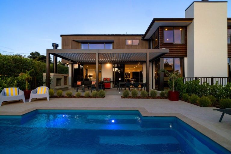 Photo of property in 29 Oscar Road, Greenhithe, Auckland, 0632