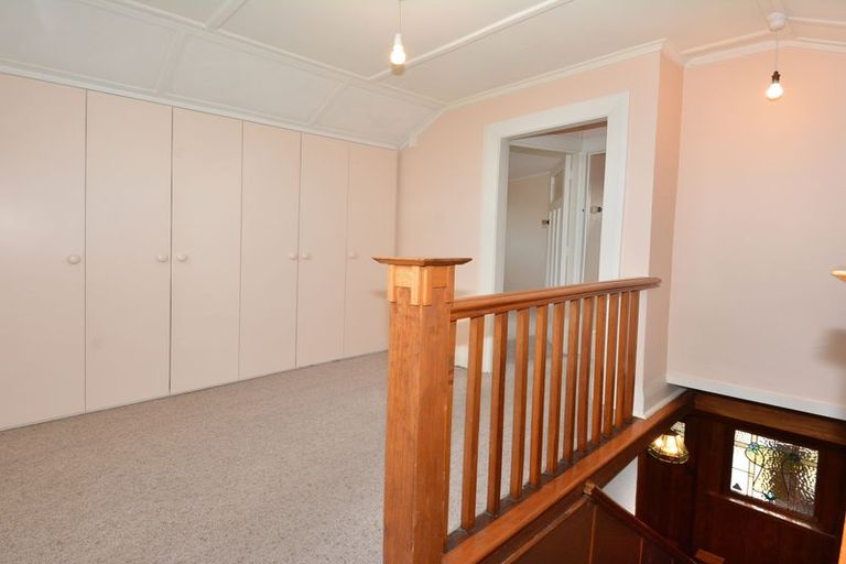 Photo of property in 217 Bay View Road, Saint Clair, Dunedin, 9012