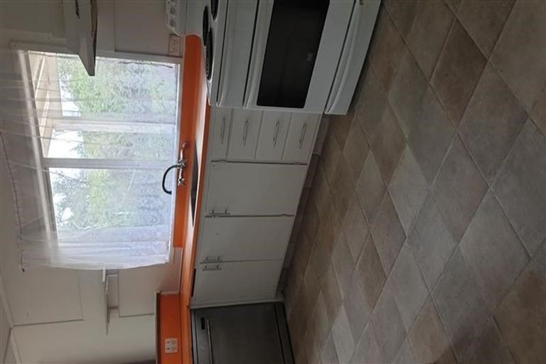 Photo of property in 25a Titirangi Road, New Lynn, Auckland, 0600