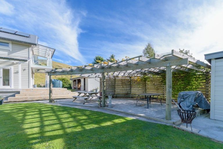 Photo of property in 10122 State Highway 1, Taihape, 4795