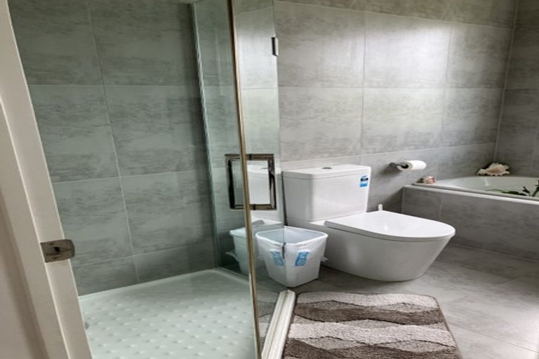 Photo of property in 23 Maka Terrace, Orewa, 0931