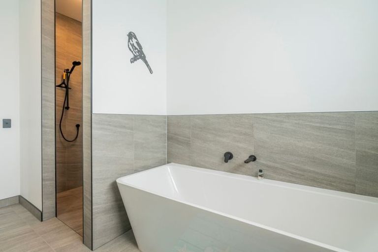 Photo of property in 15 Palm Drive, Whitianga, 3510