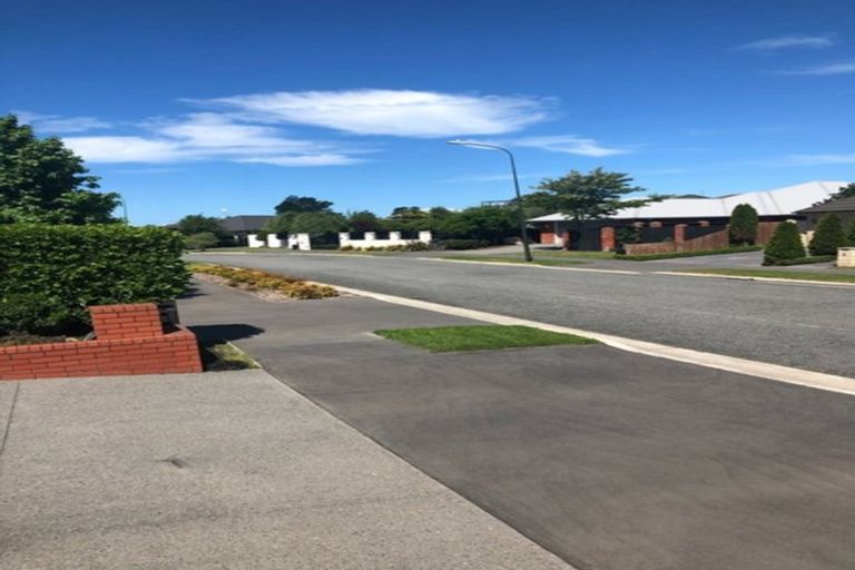 Photo of property in 3 Foresters Crescent, Parklands, Christchurch, 8083