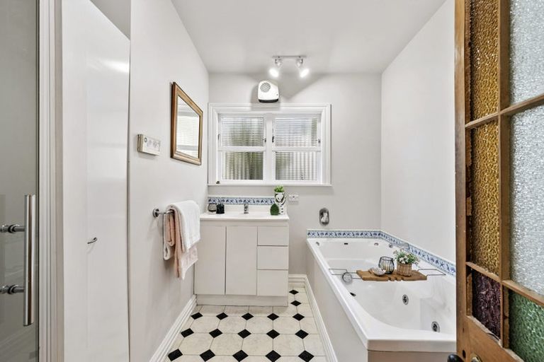 Photo of property in 82 Elizabeth Street, Mount Victoria, Wellington, 6011