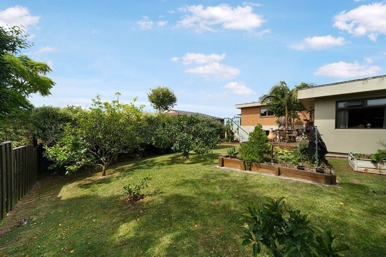 Photo of property in 180 Royal Road, Massey, Auckland, 0614