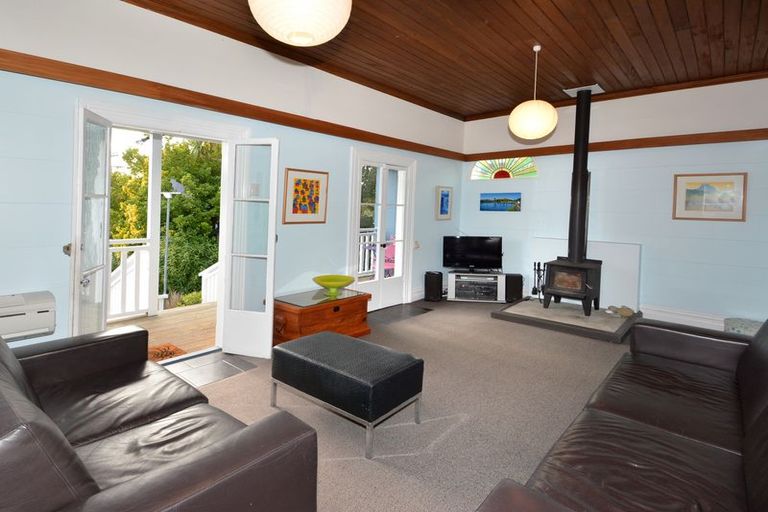 Photo of property in 30 Waikana Street, Broad Bay, Dunedin, 9014