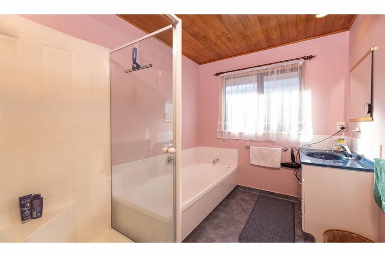 Photo of property in 83 Rolleston Drive, Rolleston, 7614