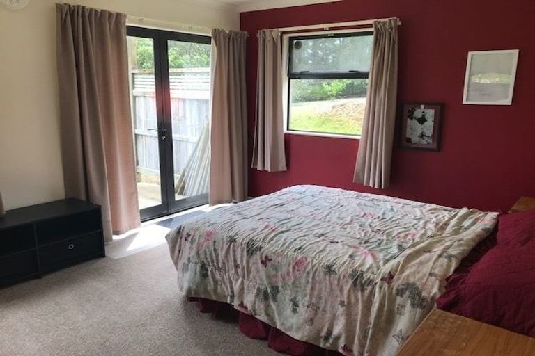 Photo of property in 21 Kaipara Road, Papakura, 2582