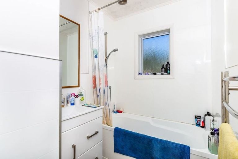 Photo of property in 21 Raukawa Crescent, Wairakei, Taupo, 3332