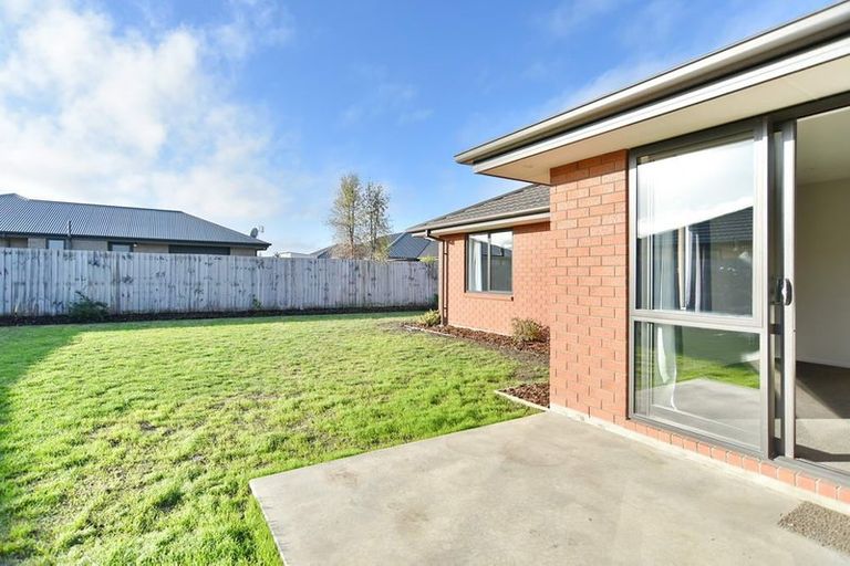 Photo of property in 8 Grasmere Close, Rangiora, 7400