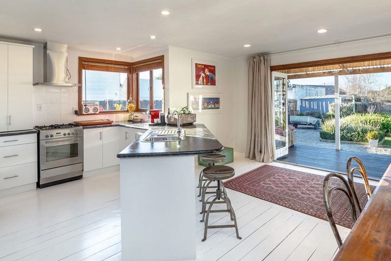 Photo of property in 33 Daniel Street, Martinborough, 5711